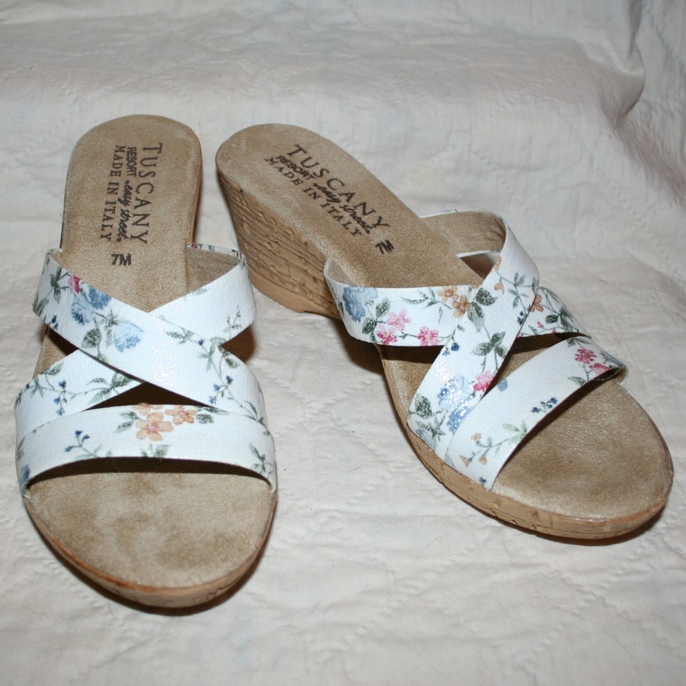 Easy Street Juliet wedges- NEW condition!